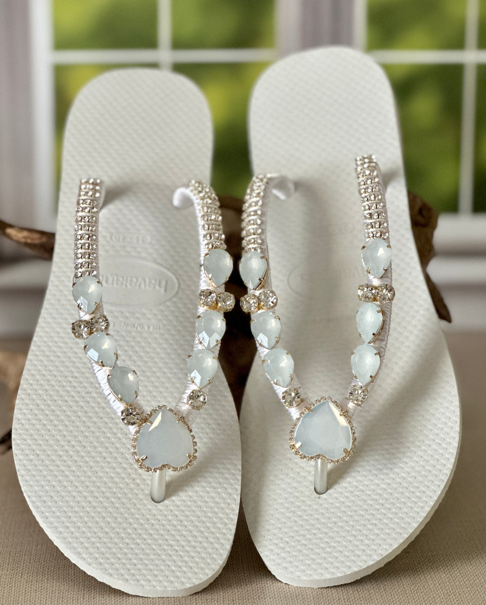 Woman Heart Shape Flip Flops Outdoor Beach Sandals Lightweight Open To